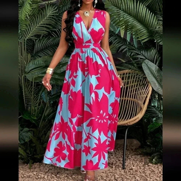 Tropical PrintDeep V Neckline Cinched Waist FitAnd Flare Dress - Picture 5 of 5